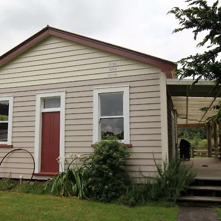 Whanga Bridge House Whangamomona Exterior photo